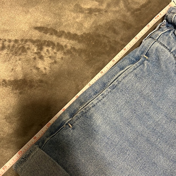 Hollister denim ultra high rise mom short - Picture 5 of 6